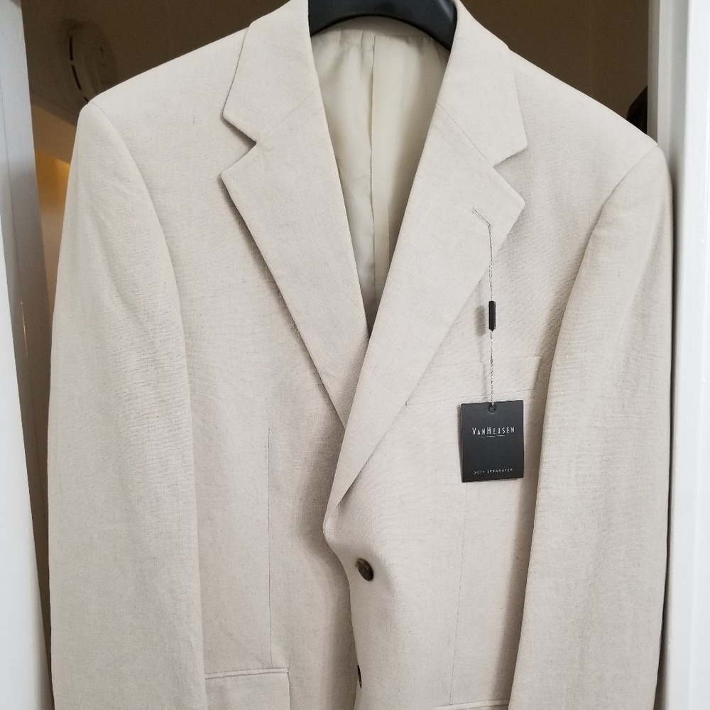 Van Heusen beige blazer